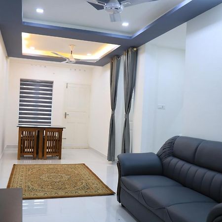Yelza Hotel&Residence Alwaye Exterior foto