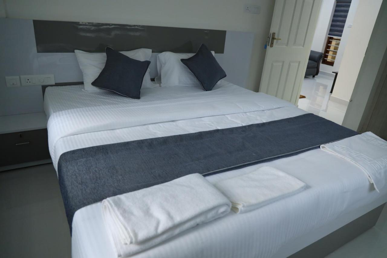 Yelza Hotel&Residence Alwaye Exterior foto